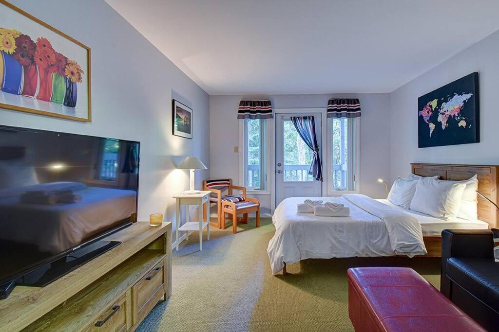 Little Sunshine, Nature Retreat, 10Min Of Mountain Mont-Tremblant Exterior photo